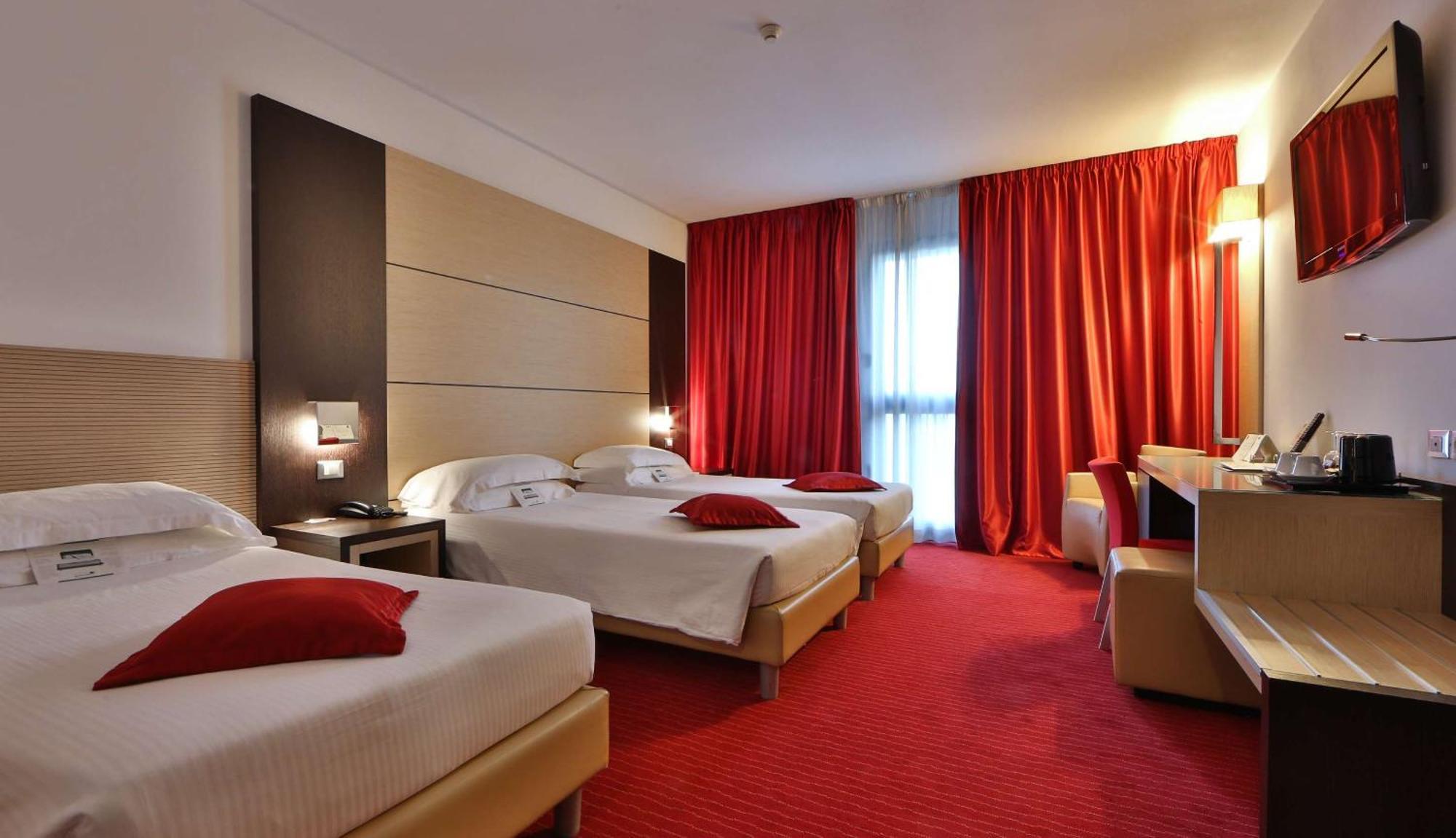 Best Western Plus Hotel Galileo Padova Esterno foto
