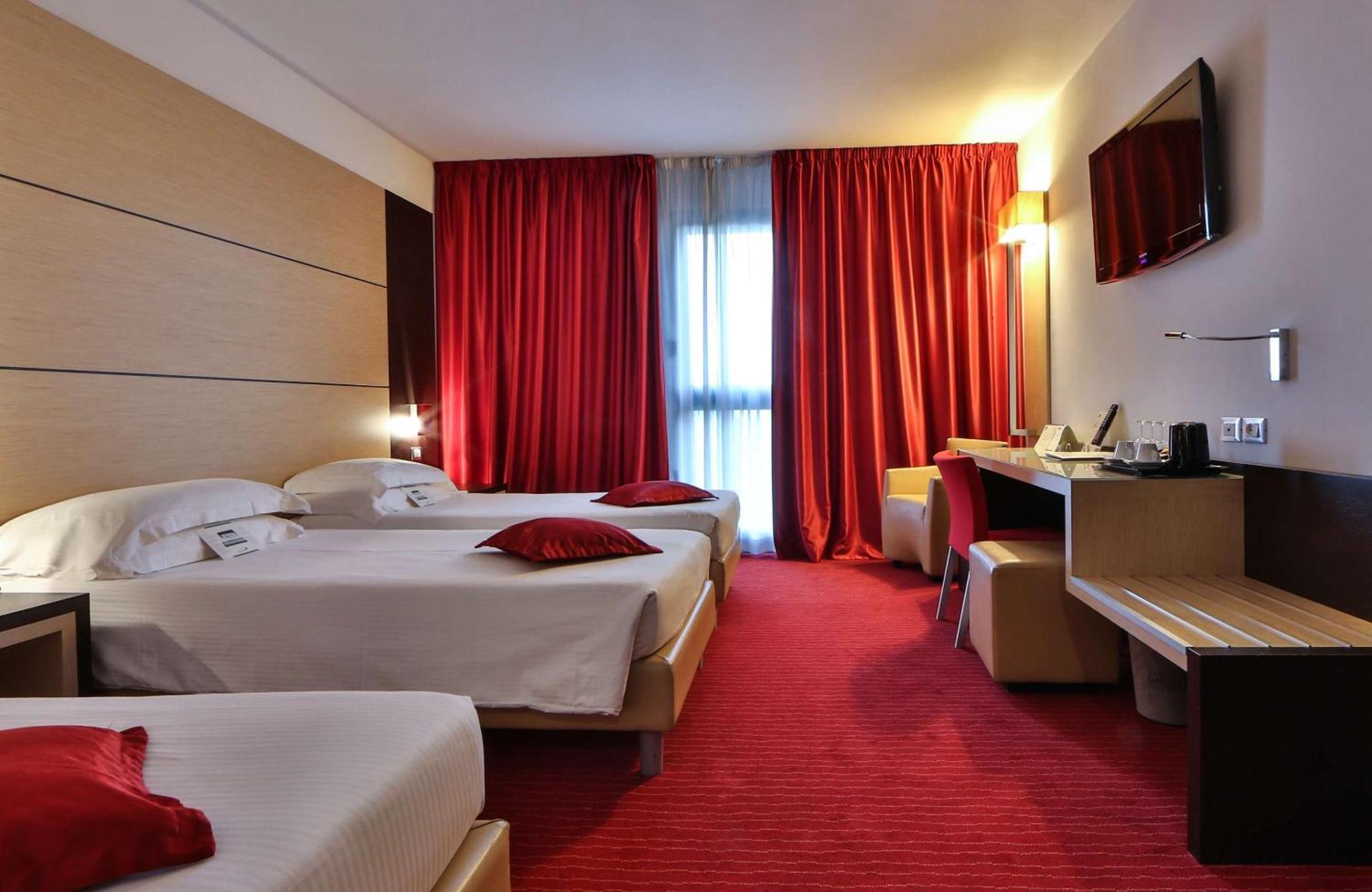 Best Western Plus Hotel Galileo Padova Esterno foto