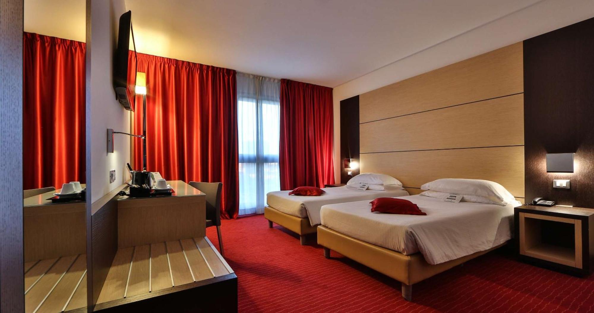 Best Western Plus Hotel Galileo Padova Esterno foto